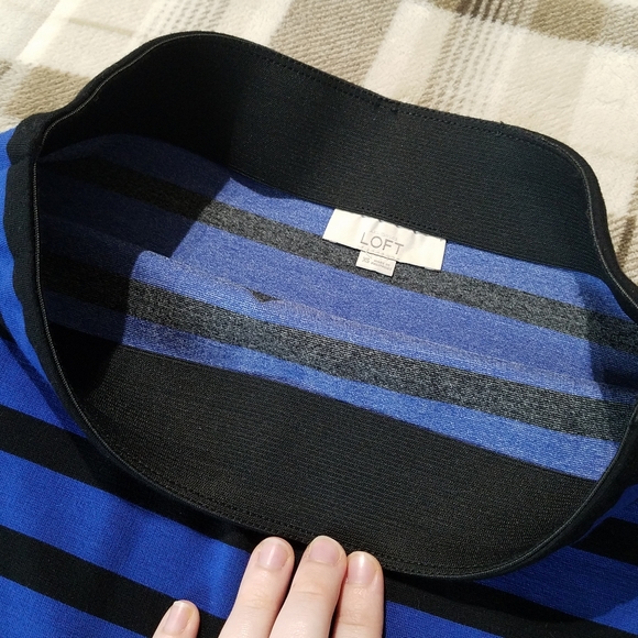 LOFT stretch pencil skirt blue black stripe XS - Picture 8 of 8